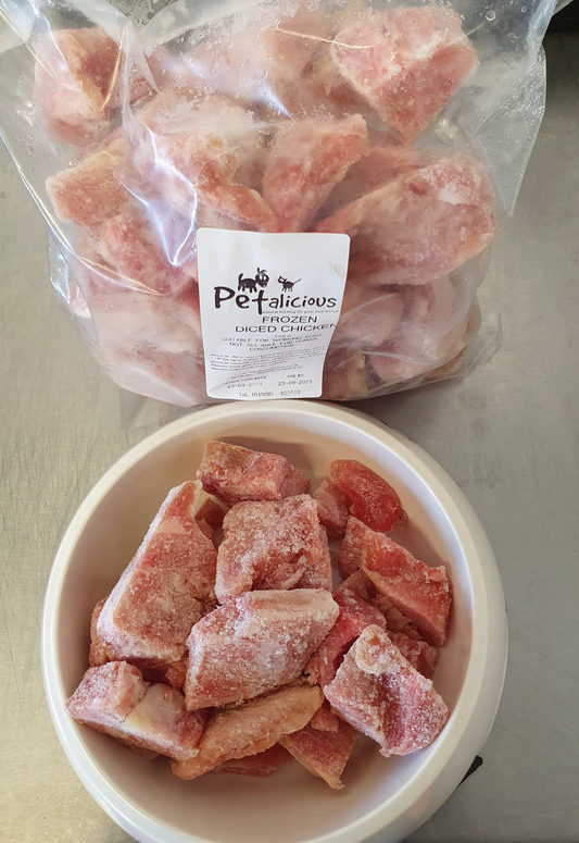 Petalicious Frozen Boneless Chicken Chunks 1kg
