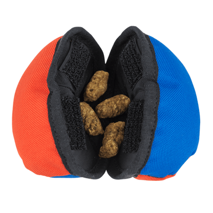 The Clam - Treat dispensing training toy