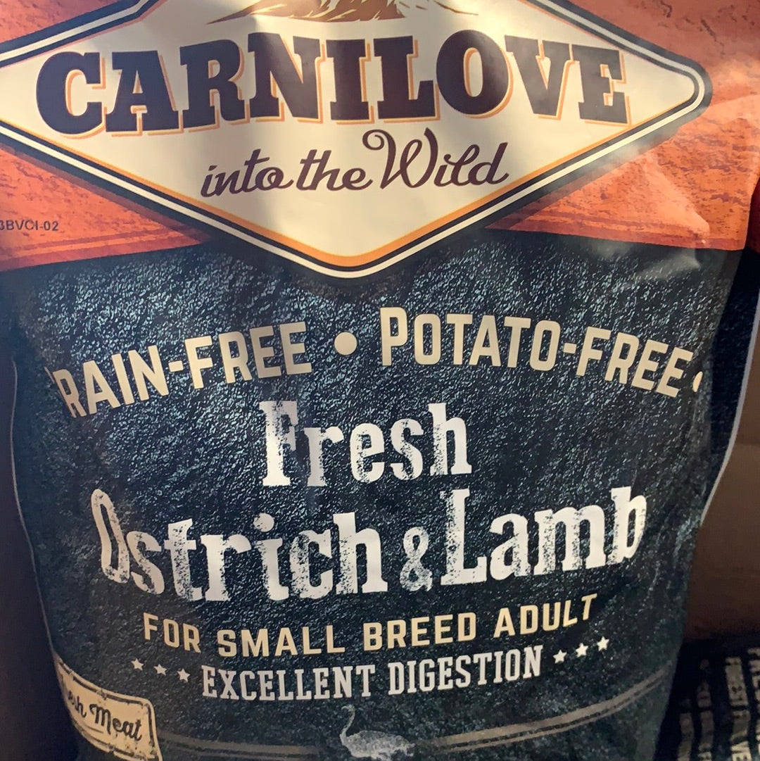 Carnilove Fresh ostrich and lamb for small breeds