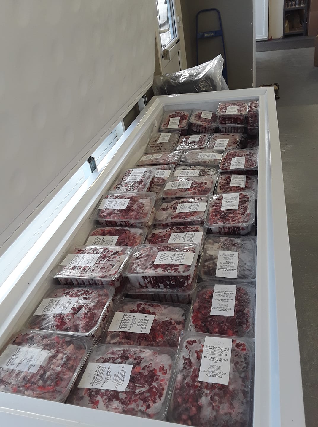 The Dog's Butcher. Horse meat chunks 1kg
